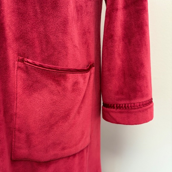 Eileen West Burgundy Red Velour Zip Robe - S/M - Picture 5 of 15